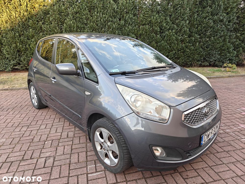 Kia Venga - 3