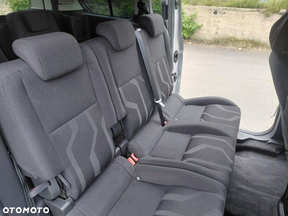 Ford Tourneo Connect 1.6 TDCi Trend - 4