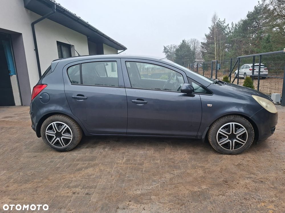 Opel Corsa 1.4 16V Enjoy - 9