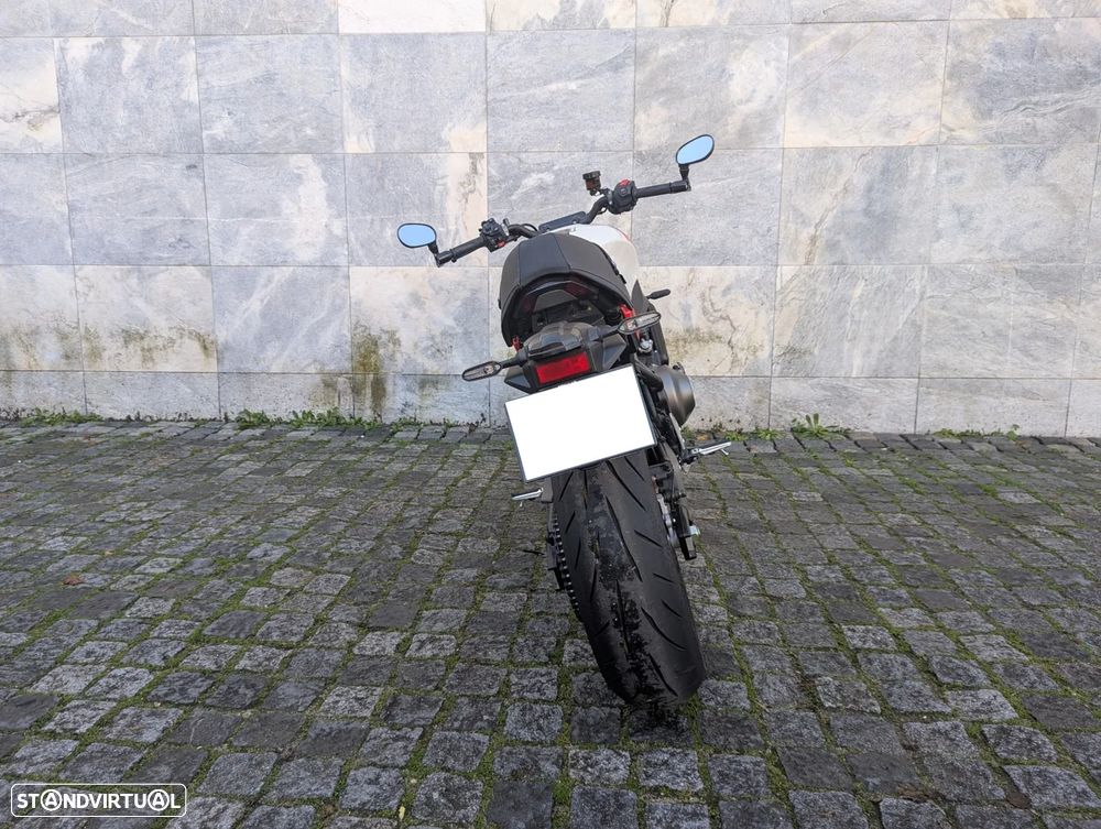Yamaha XSR 900 Moto de Serviço - 8