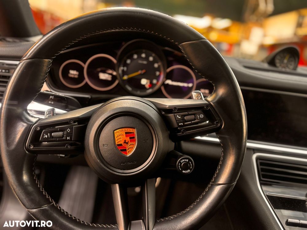 Porsche Panamera 4 E-Hybrid - 7