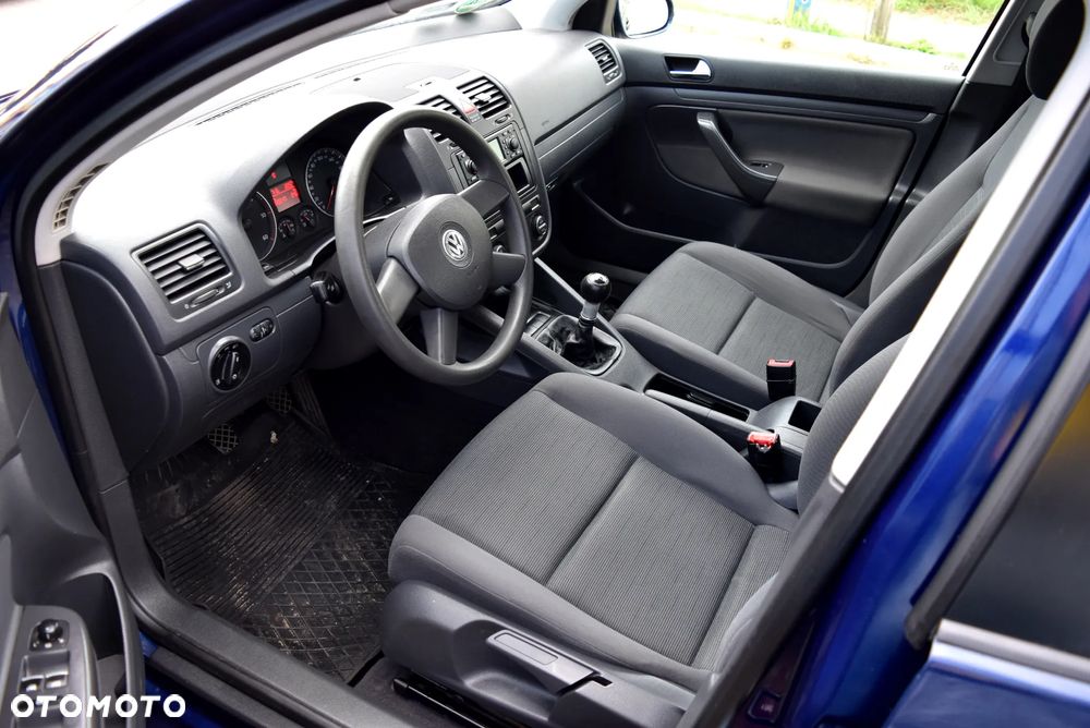 Volkswagen Golf V 1.9 TDI Comfortline - 6