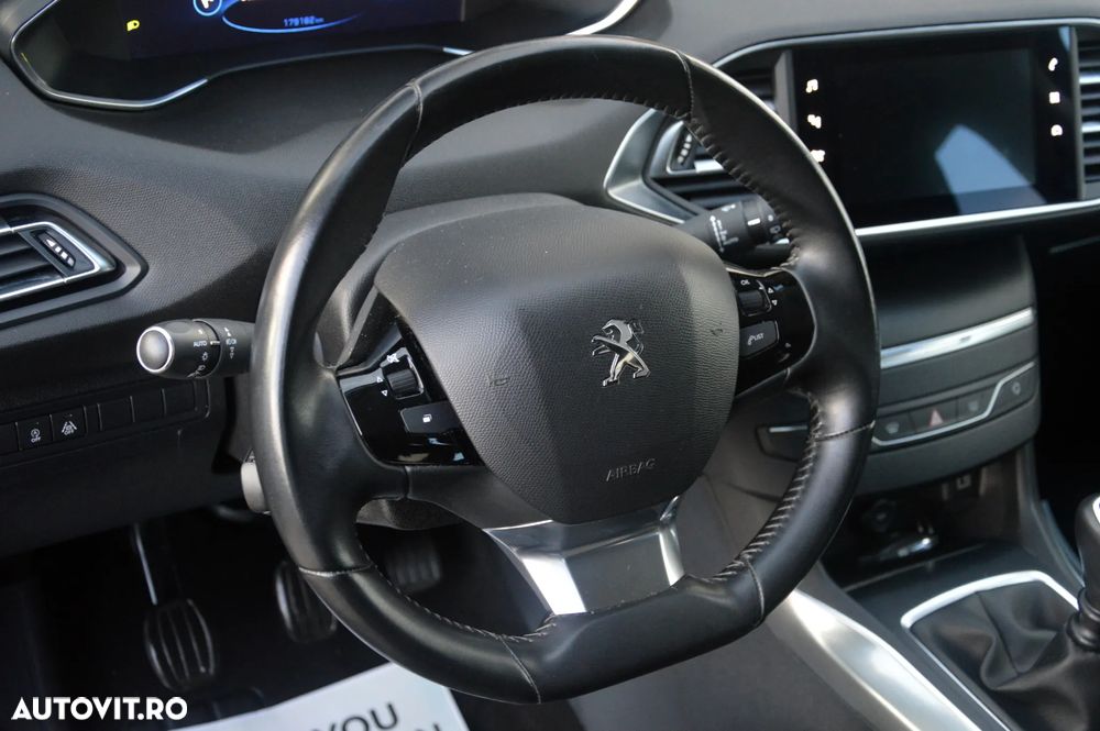 Peugeot 308 BlueHDi FAP 130 Stop & Start Allure - 31