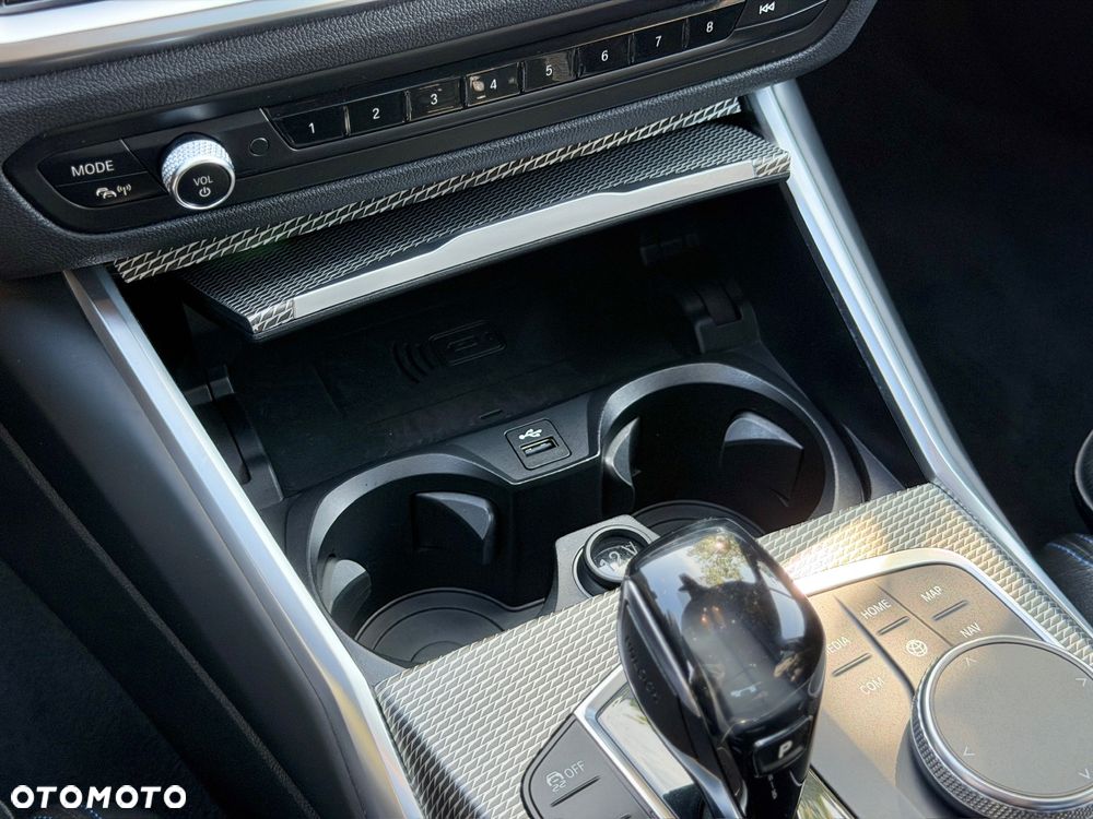 BMW Seria 3 320d Edition M Sport Shadow - 40