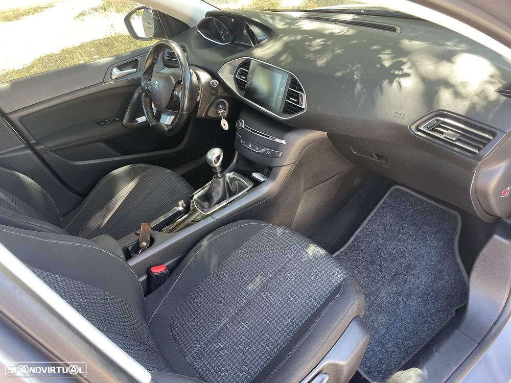 Peugeot 308 SW BlueHDi 120 Stop & Start Style - 29