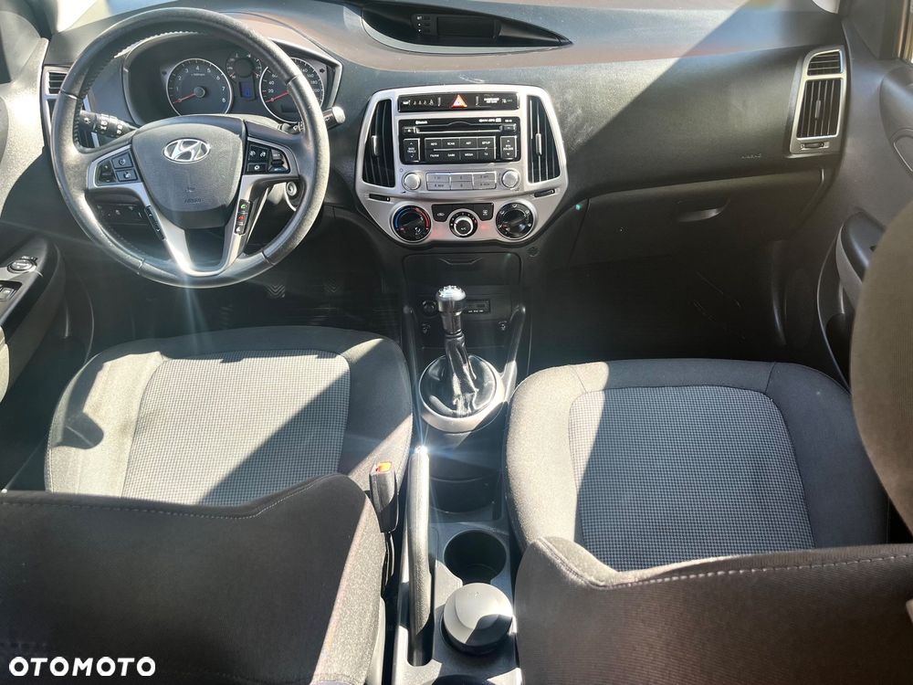 Hyundai i20 1.2 Intro Edition - 29