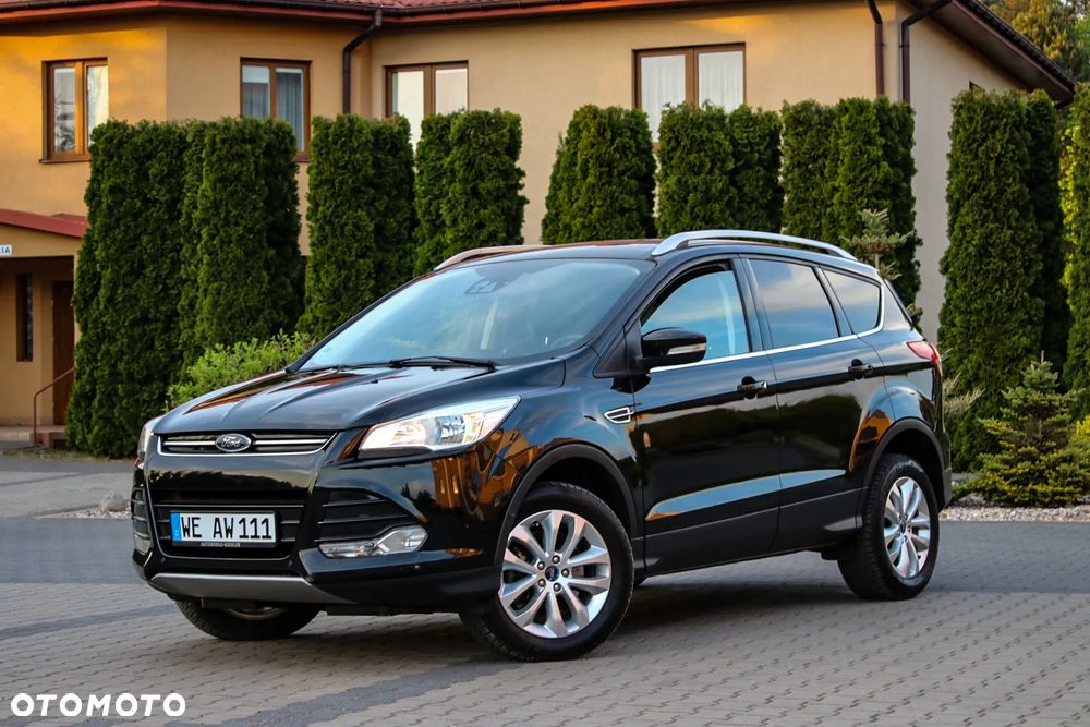 Ford Kuga 2.0 TDCi 2x4 Titanium - 4