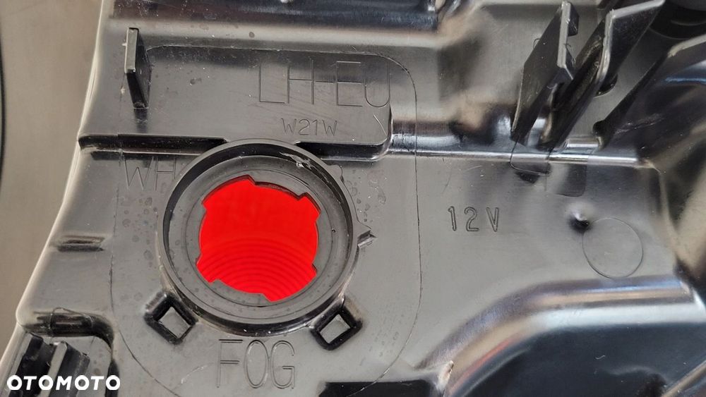 LAMPA LEWA TYLNA TYŁ TOYOTA AYGO X 2022- - 7