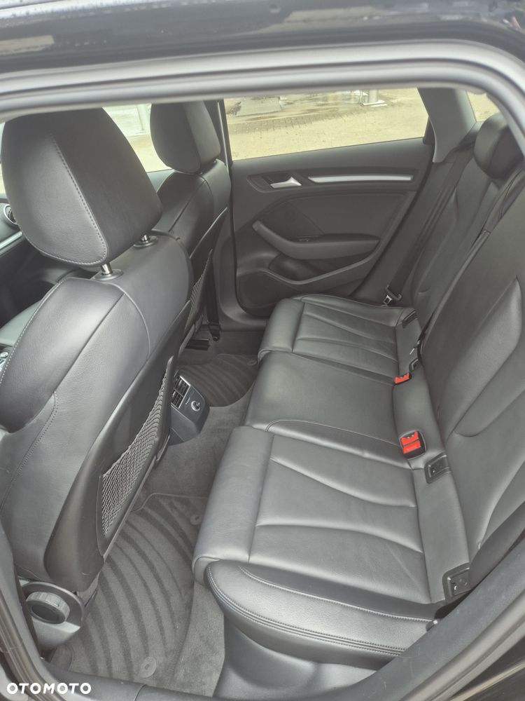 Audi A3 Sportback 35 TFSI S line - 11