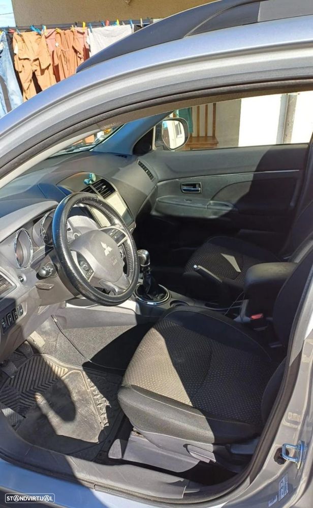 Mitsubishi ASX 1.8 DI-D Instyle - 6