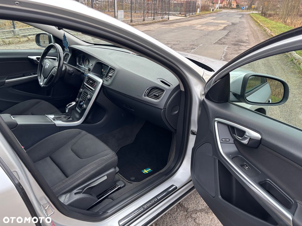 Volvo S60 D3 Geartronic Kinetic - 18