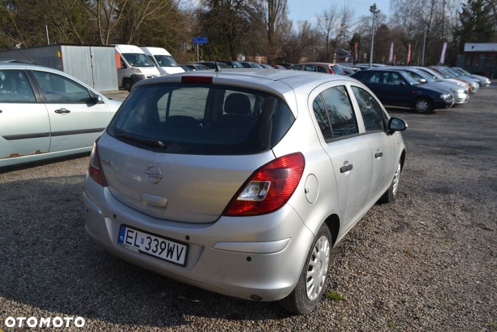 Opel Corsa - 4