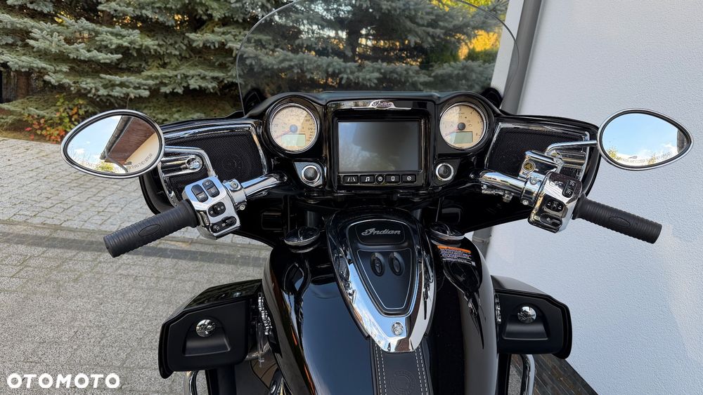Indian Roadmaster - 12
