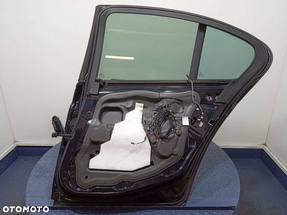 BMW 5 F10 SEDAN DRZWI TYŁ PRAWE TYLNE DOCIĄG 416 - 7