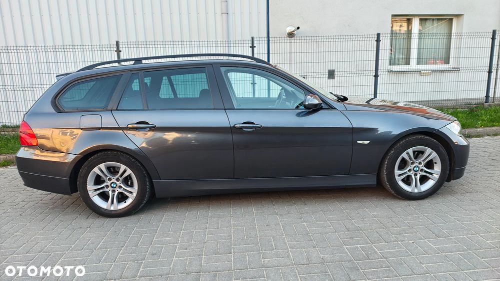 BMW Seria 3 - 16