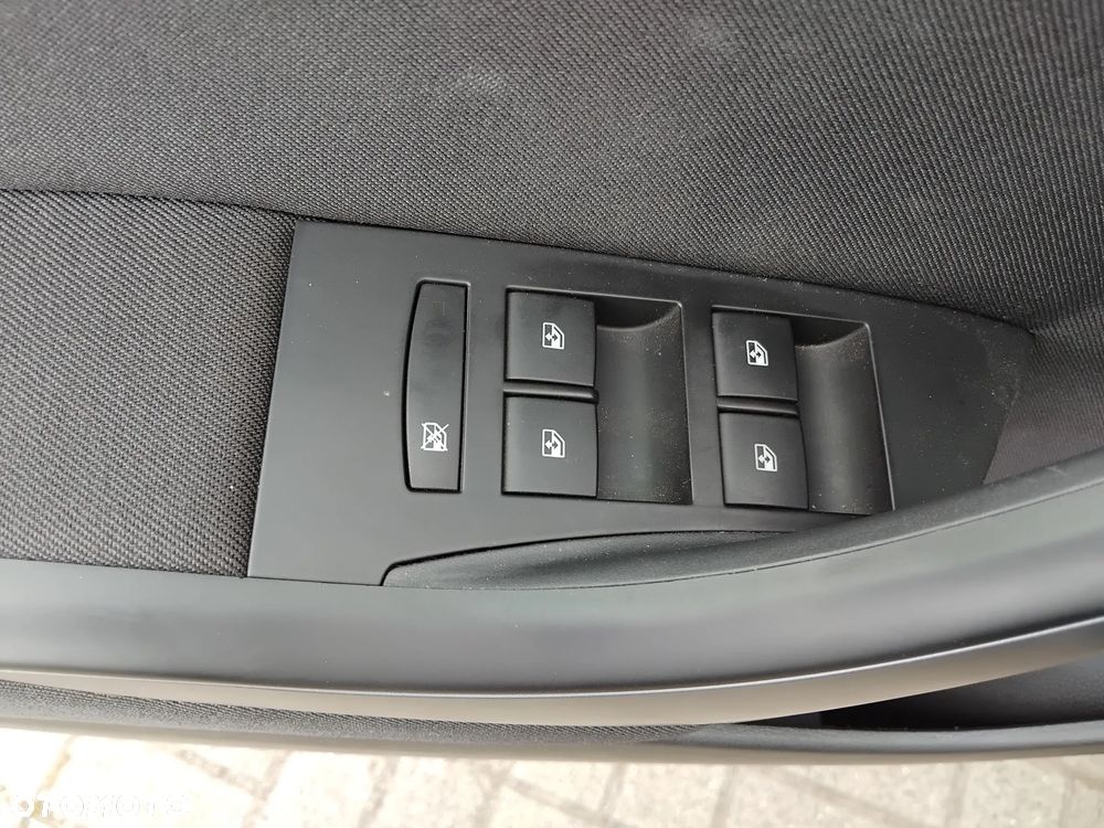 Opel Astra 1.4 T Active EU6 - 7