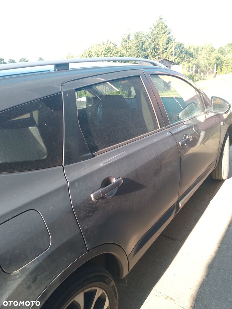 Nissan Qashqai+2 - 7