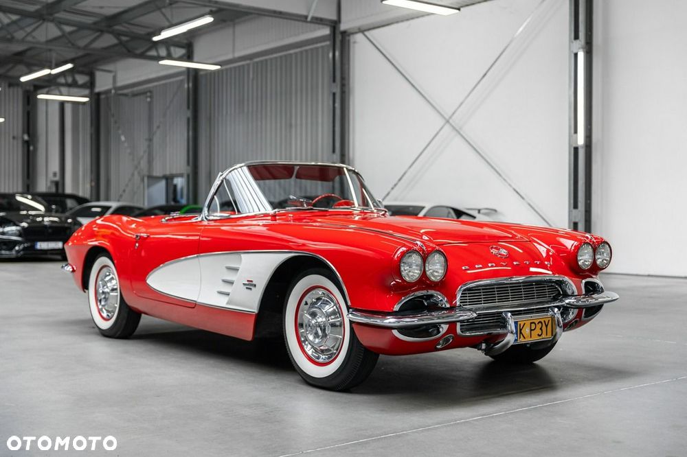 Chevrolet Corvette - 6