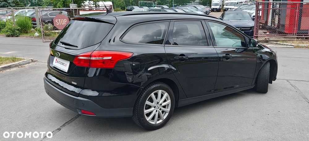 Ford Focus 1.0 EcoBoost Edition - 11