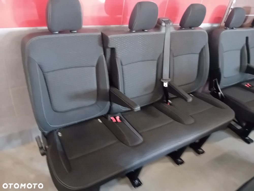 komplet foteli środek Renault Trafic III long Vivaro B 2018 sufit pasy głośniki - 7