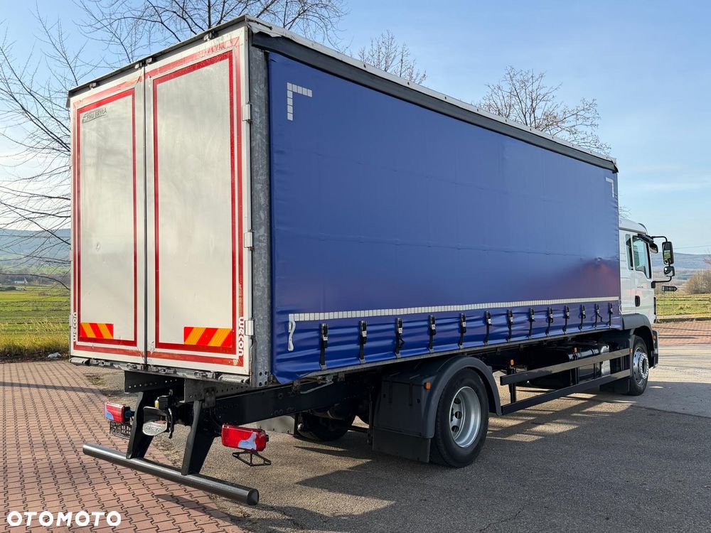 MAN TGM 15.290 / FIRANKA / 2016R / KLIMA POSTOJOWA /SPROWADZONY/ 8T ŁADOWNOŚĆ / 17 PALET / E6  / WINDA / - 5