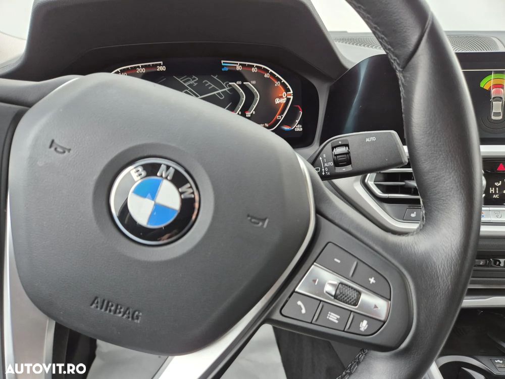 BMW Seria 3 320d xDrive AT MHEV - 17