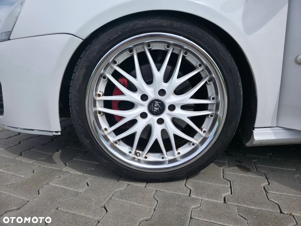 Volkswagen Golf - 21