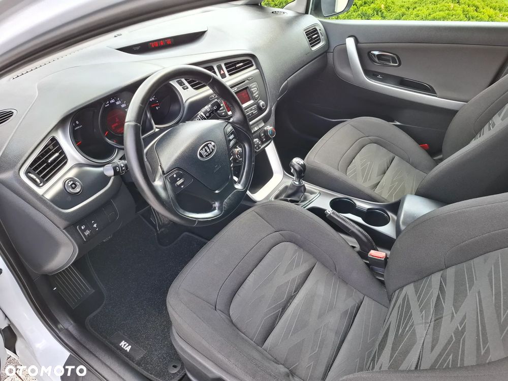 Kia Ceed 1.4 CVVT Spirit - 17
