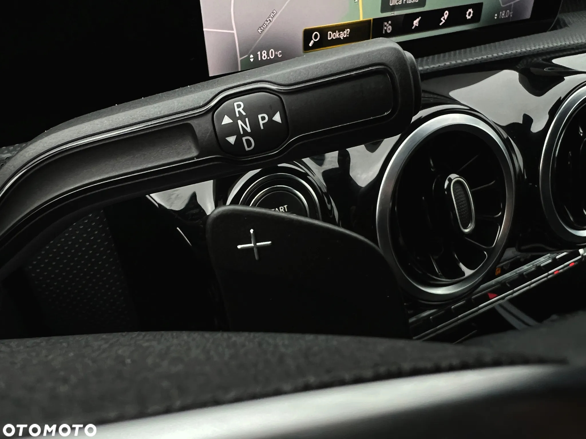 Mercedes-Benz CLA 220 d 8G-DCT - 30