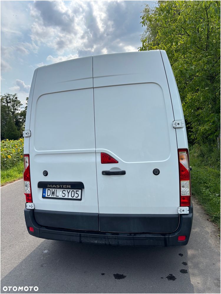 Renault Master III L2H2 - 12