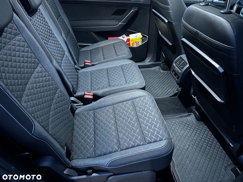 Volkswagen Touran 2.0 TDI SCR Join - 15