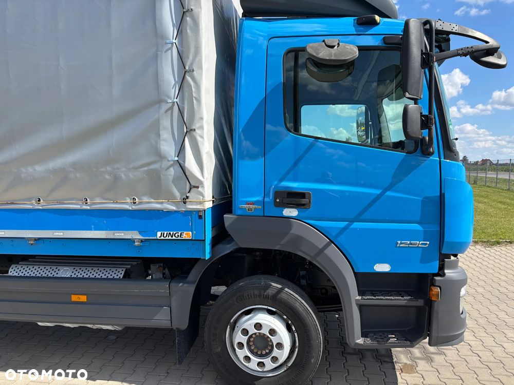 Mercedes-Benz ATEGO 1230 firanka , winda , 18 palet ,klimatyzacja , z Niemiec ,1227, 1224) , plandeka burty boczne - 8