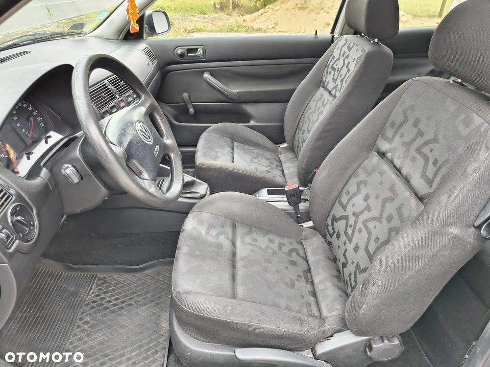 Volkswagen Golf 1.4 Comfortline - 8