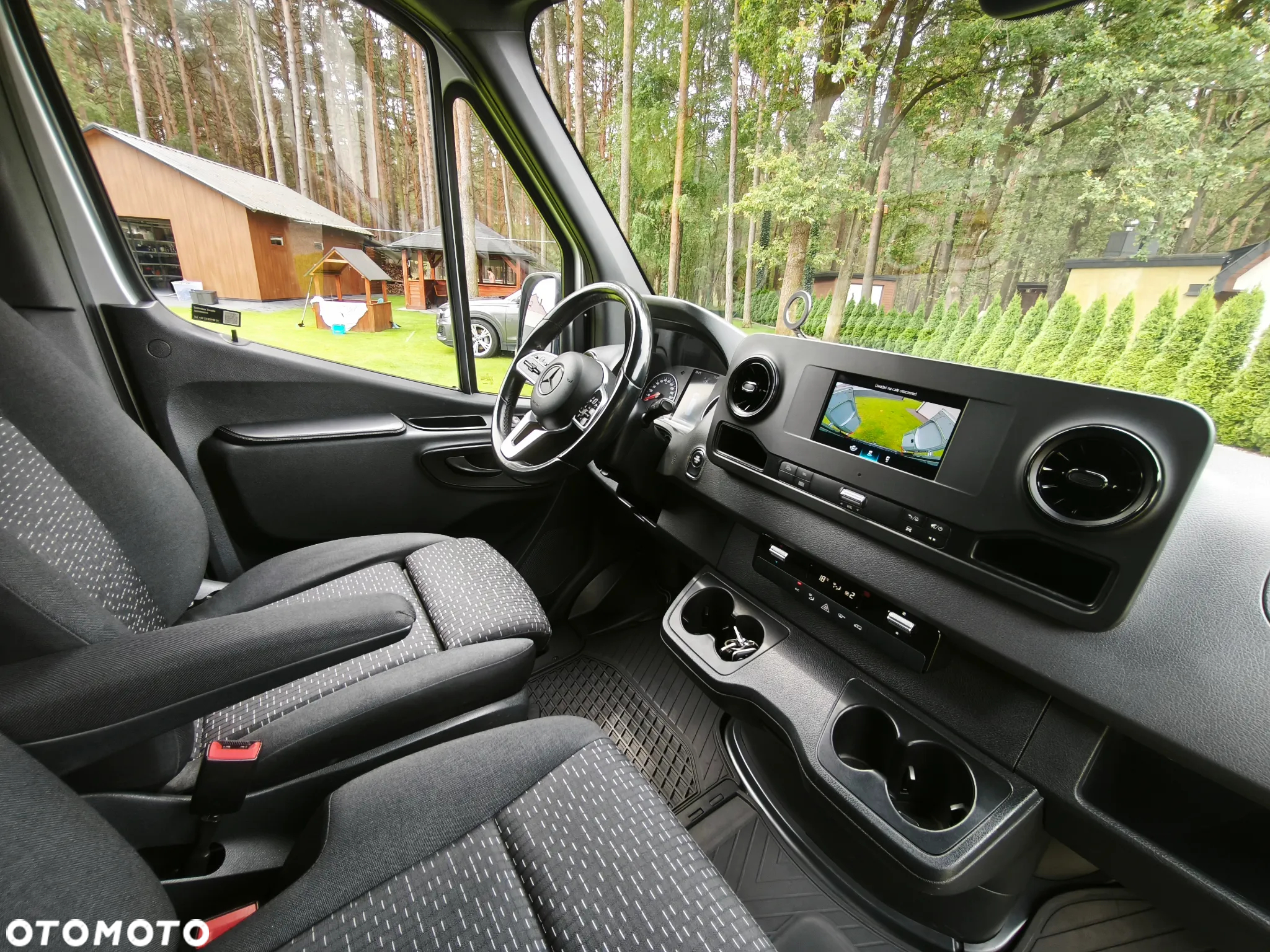 Mercedes-Benz Sprinter - 21