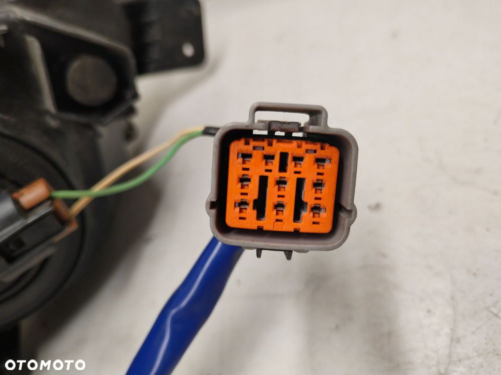 subaru legacy outback xenon lampa prawy przód - 8