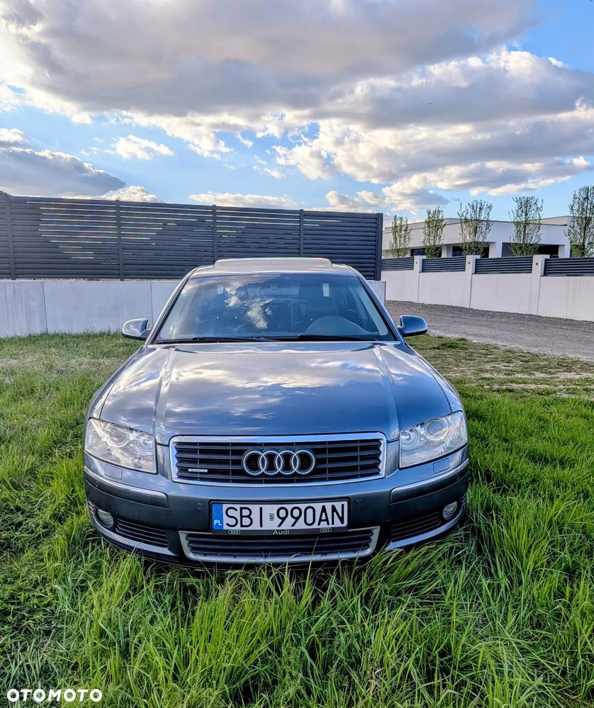 Audi A8 4.2 Quattro - 9