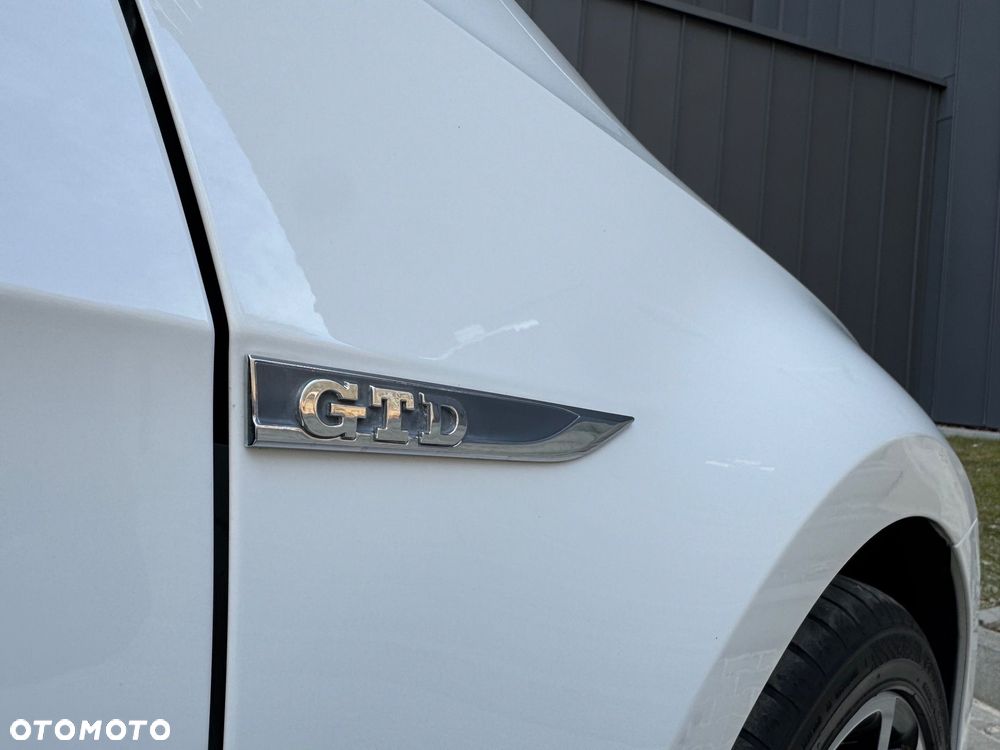 Volkswagen Golf GTD 2.0 TDI SCR DSG - 18