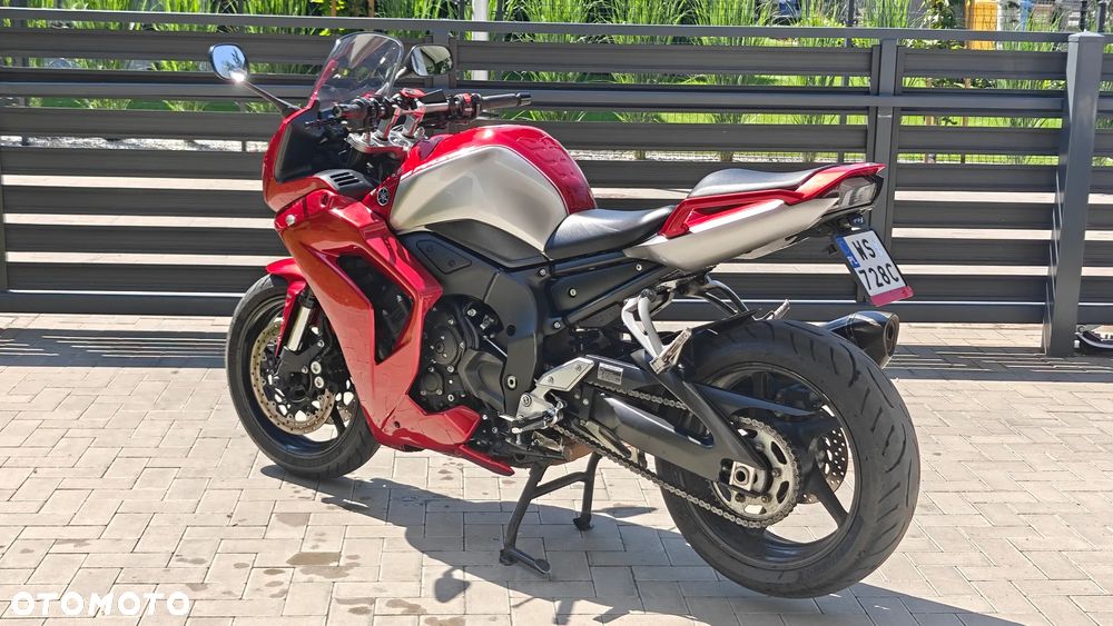 Yamaha FZ - 6