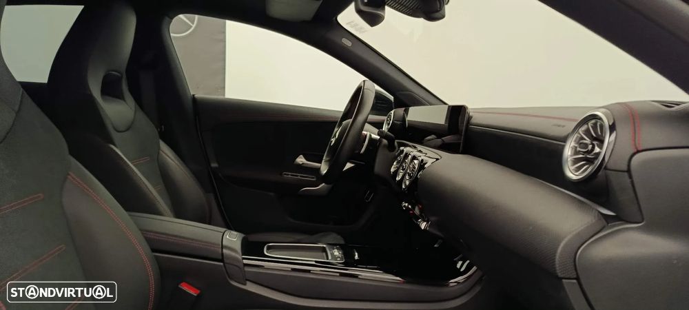 Mercedes-Benz CLA 200 d Shooting Brake AMG Line Aut. - 28