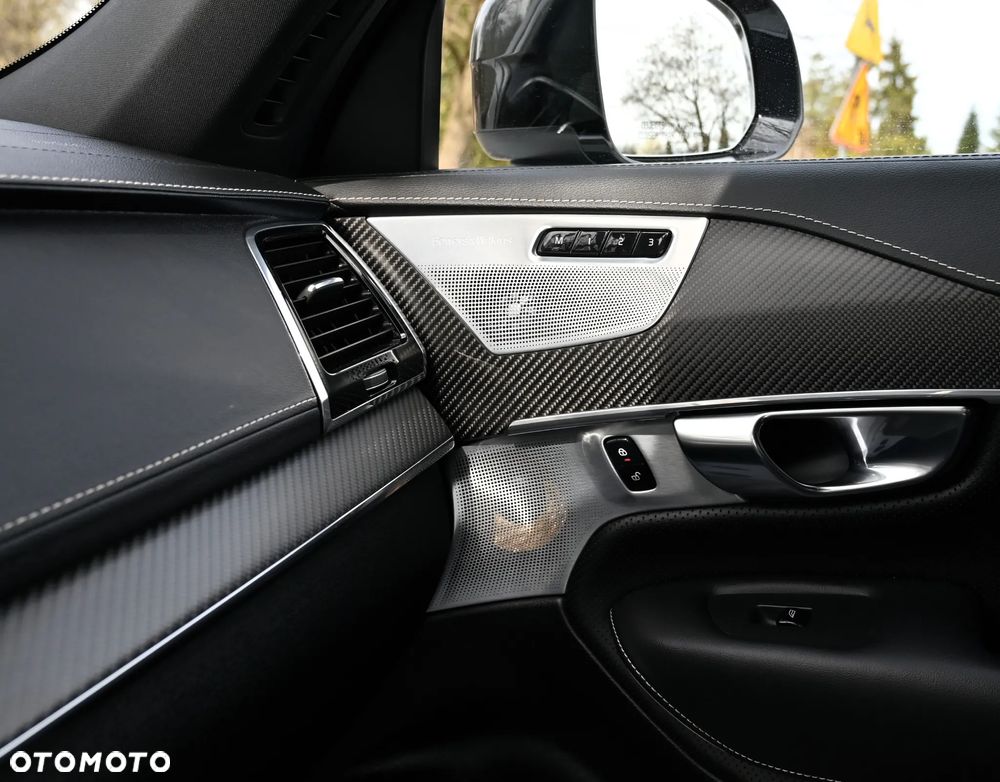 Volvo XC 90 T6 AWD Geartronic RDesign - 30
