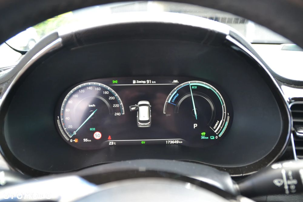 Kia Ceed 1.6 GDI DCT OPF Platinum - 19