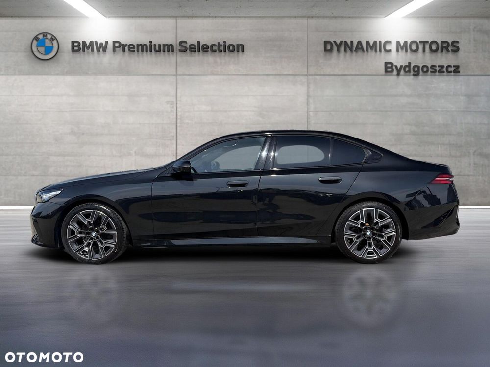 BMW Seria 5 520d xDrive mHEV M Sport - 4