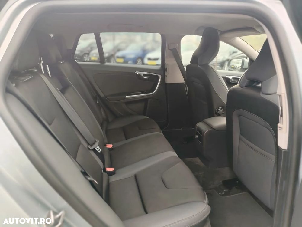 Volvo V60 D3 Geartronic Edition - 10