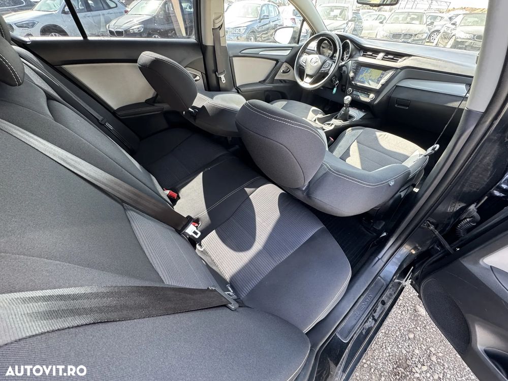 Toyota Avensis 2.0 D-4D Elegance - 27