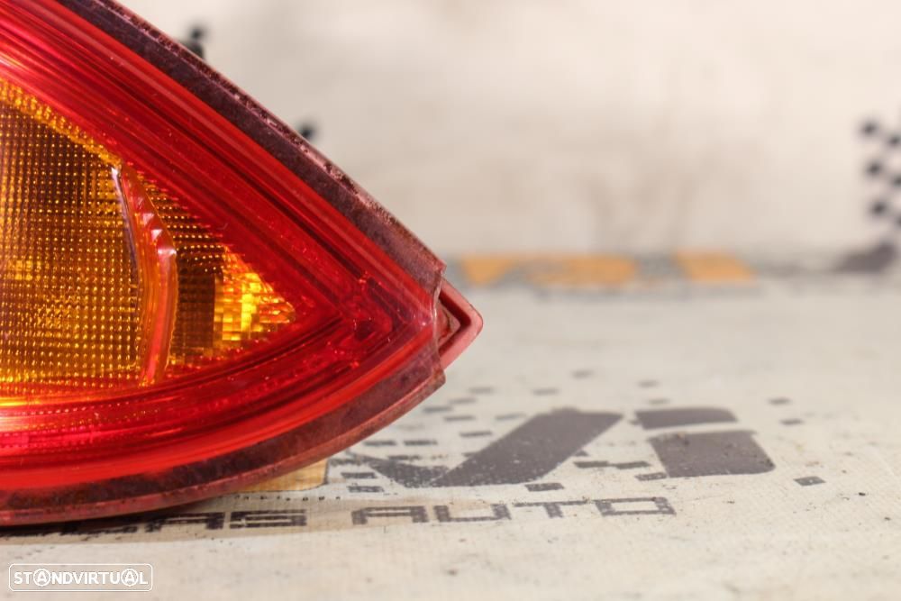 Farolim Direito Seat Leon (1P1)  Farolim Direito Do Chassi Seat Leon 1 - 5