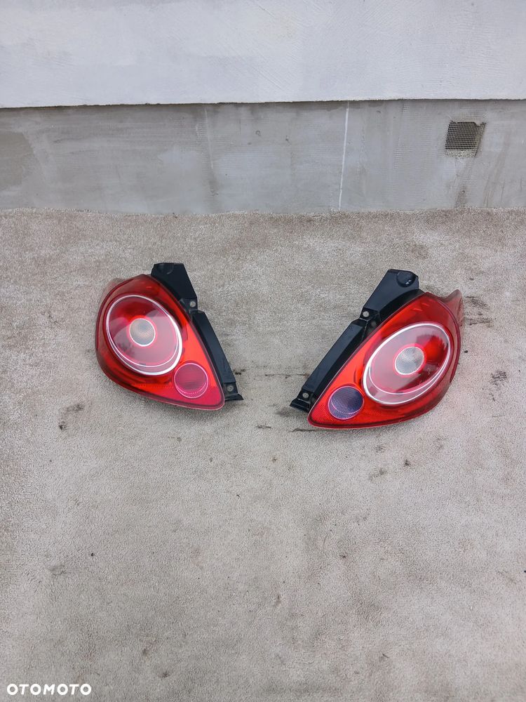 LAMPA TYLNA LEWA I PRAWA FORD KA MK II ROK 08/16