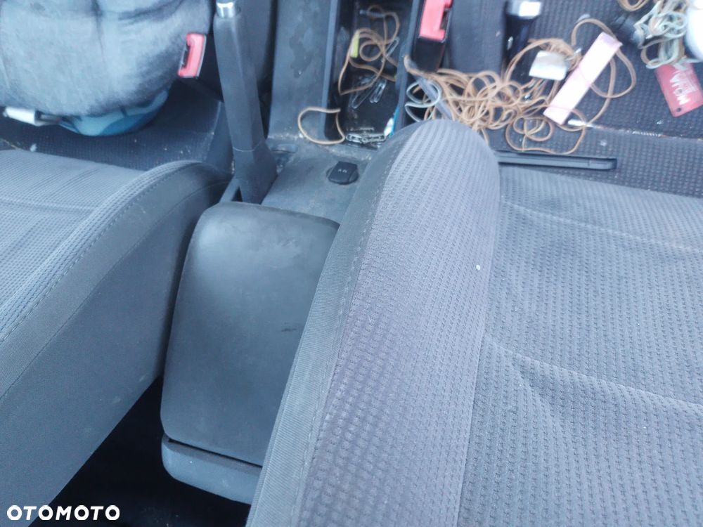 VW JETTA 1.6 BSE  05-11 - OSŁONA PRZECIWSŁONECZNA PRAWA LEWA - 34