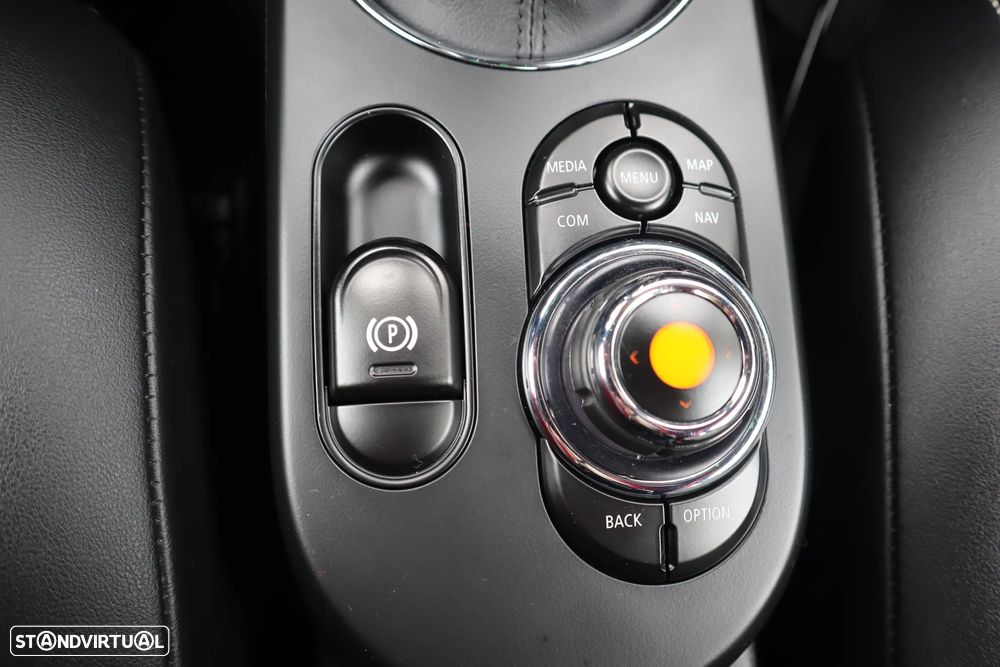 MINI 3 Portas Cooper SE - 36