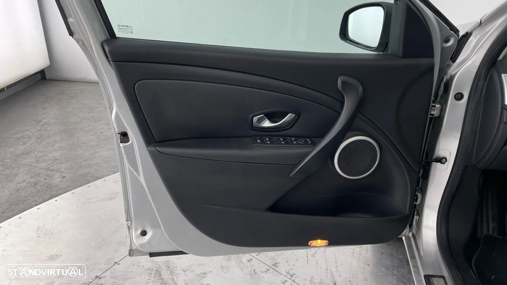 Renault Mégane Sport Tourer 1.5 dCi Dynamique S - 14