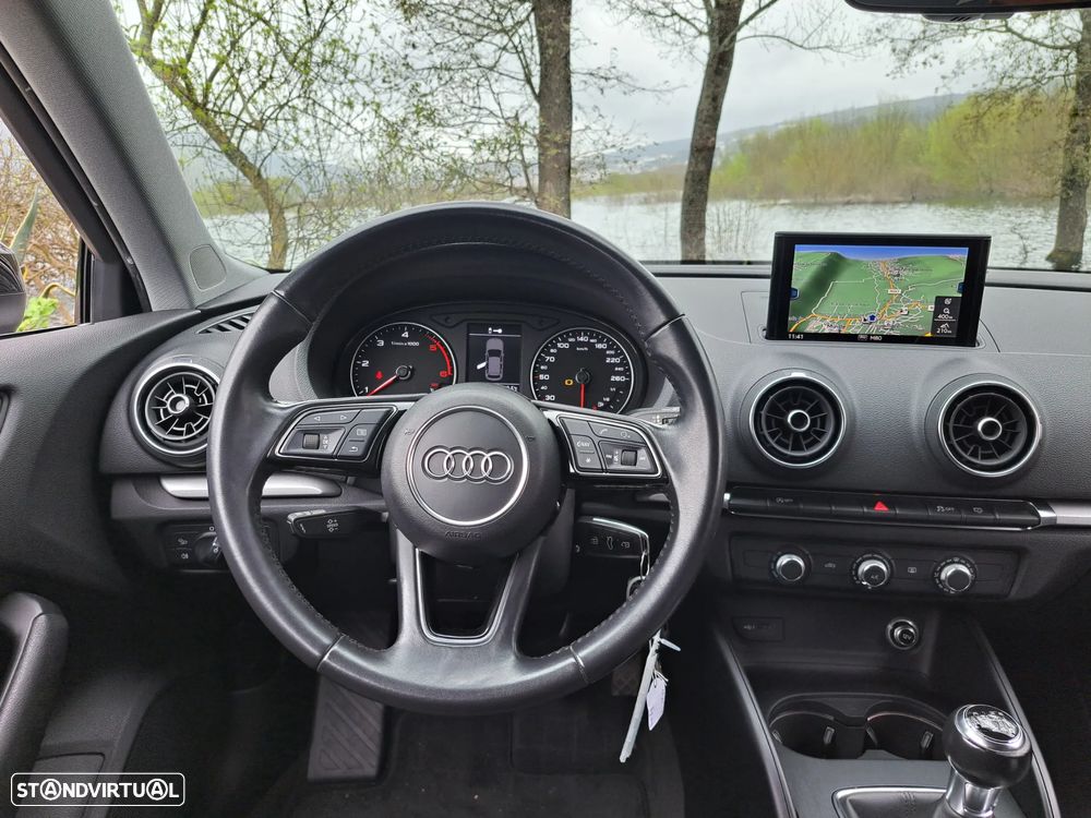 Audi A3 1.6 TDI - 17